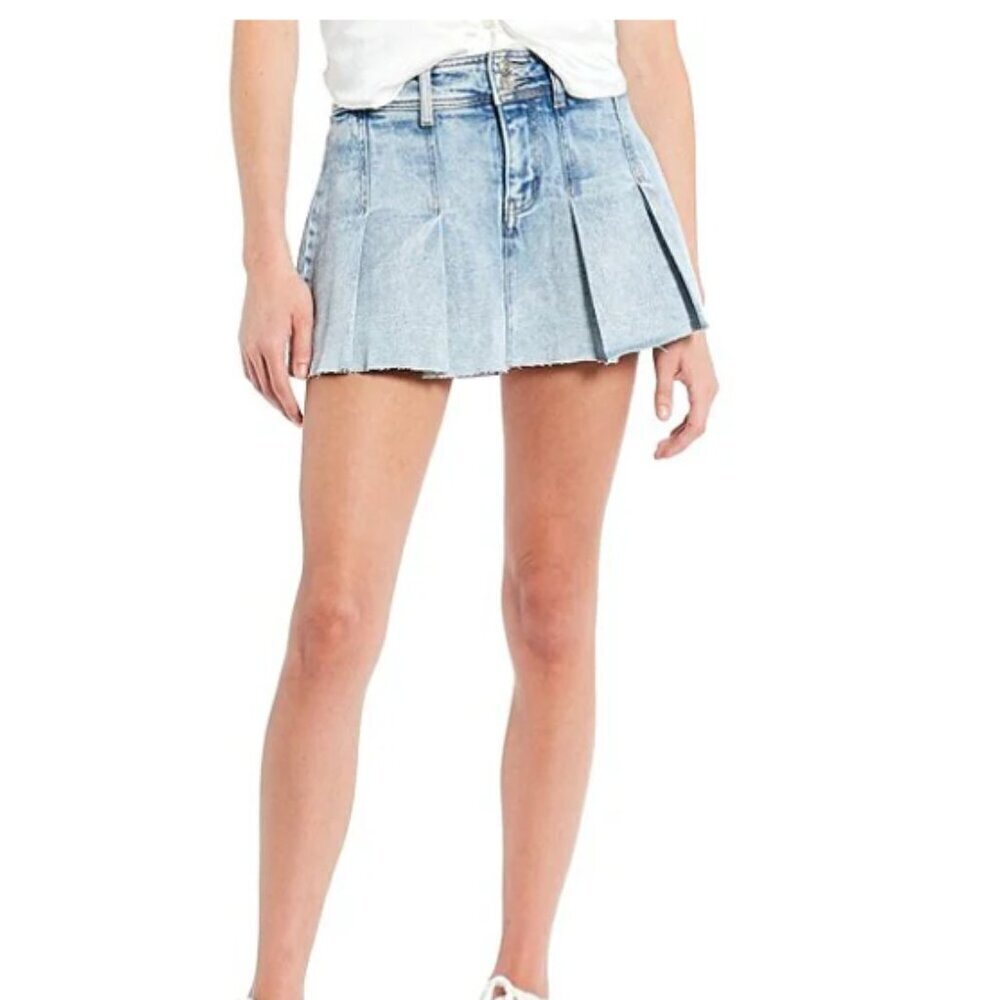 UO Mia Denim Pleated Skort in Light Blue 25